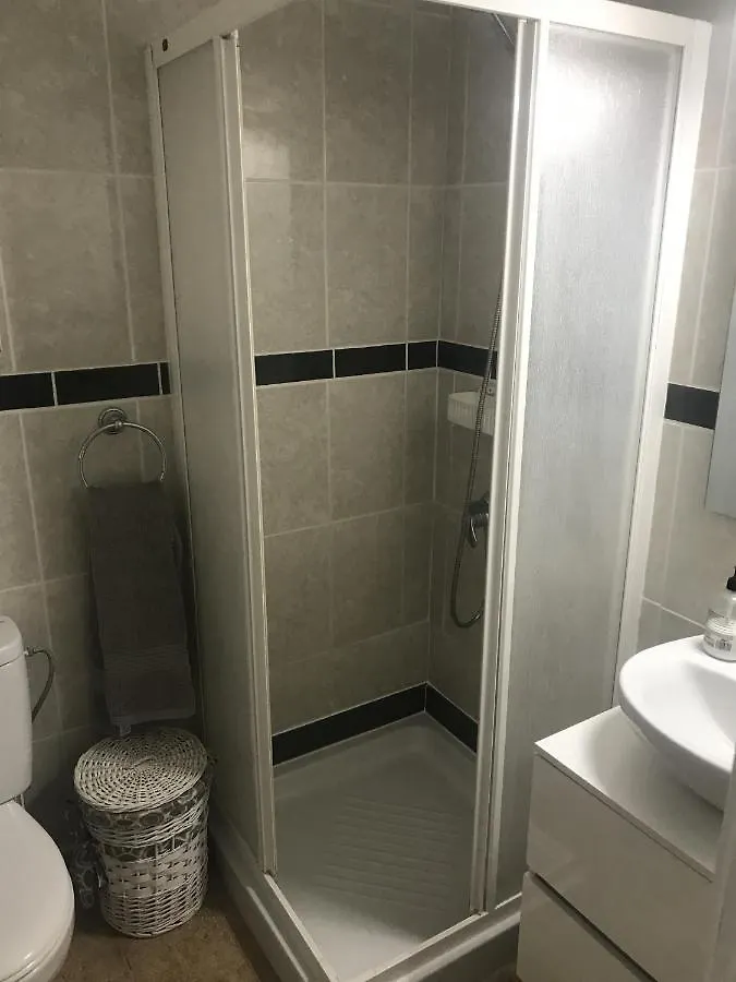 Centrally Located And Comfortable Studio Apartment In Nerja 4B